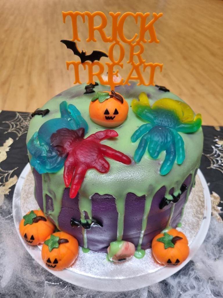lunchtimeco's tweet photo. Our amazing kitchen teams have been busy making spooktacular food for the children today…. We appreciate the hard work and effort and going the extra mile making Halloween lunchtime the highlight of the day🎃👻💀 https://t.co/gBKZt9vCuC