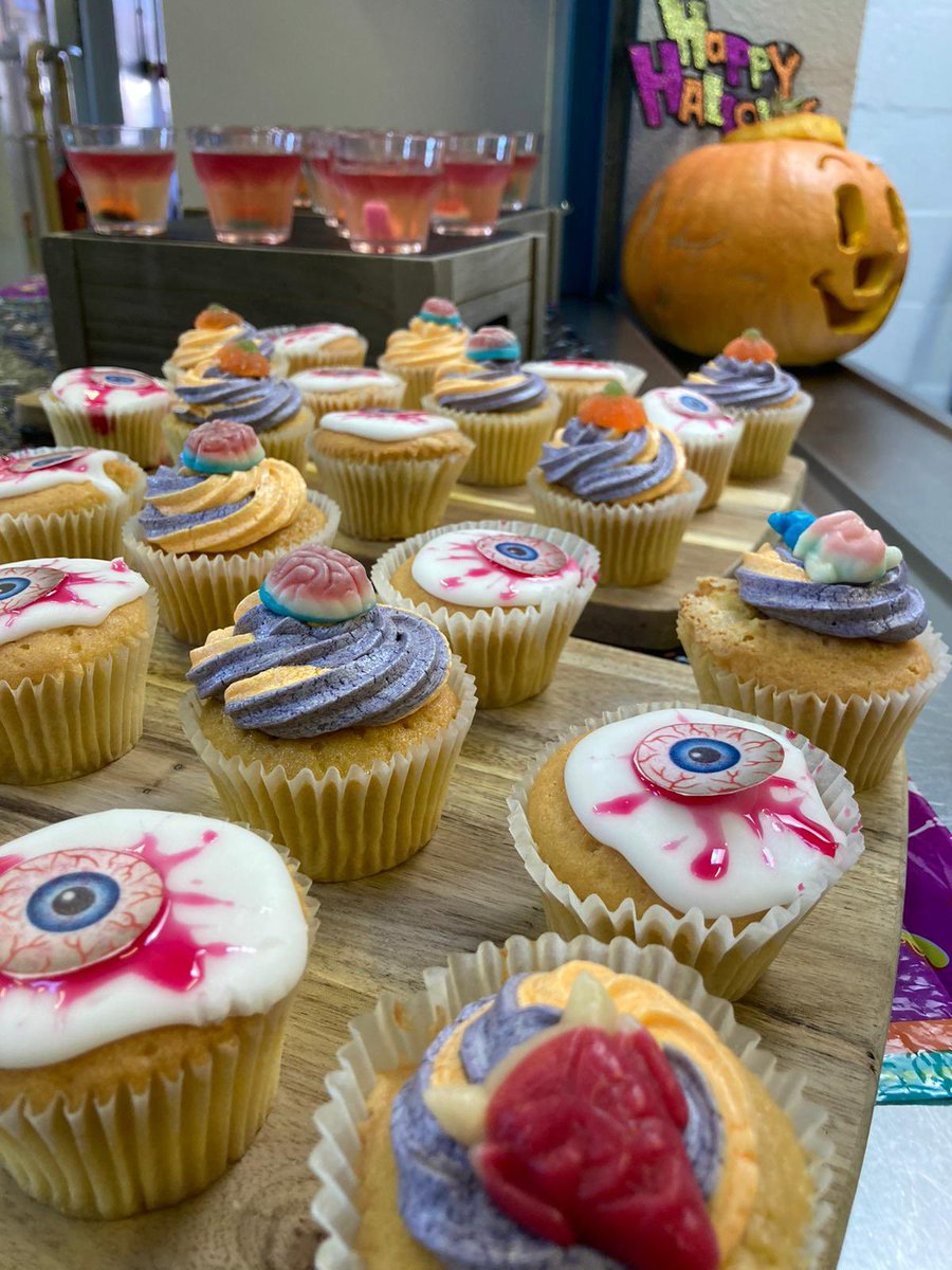 lunchtimeco's tweet photo. Our amazing kitchen teams have been busy making spooktacular food for the children today…. We appreciate the hard work and effort and going the extra mile making Halloween lunchtime the highlight of the day🎃👻💀 https://t.co/gBKZt9vCuC
