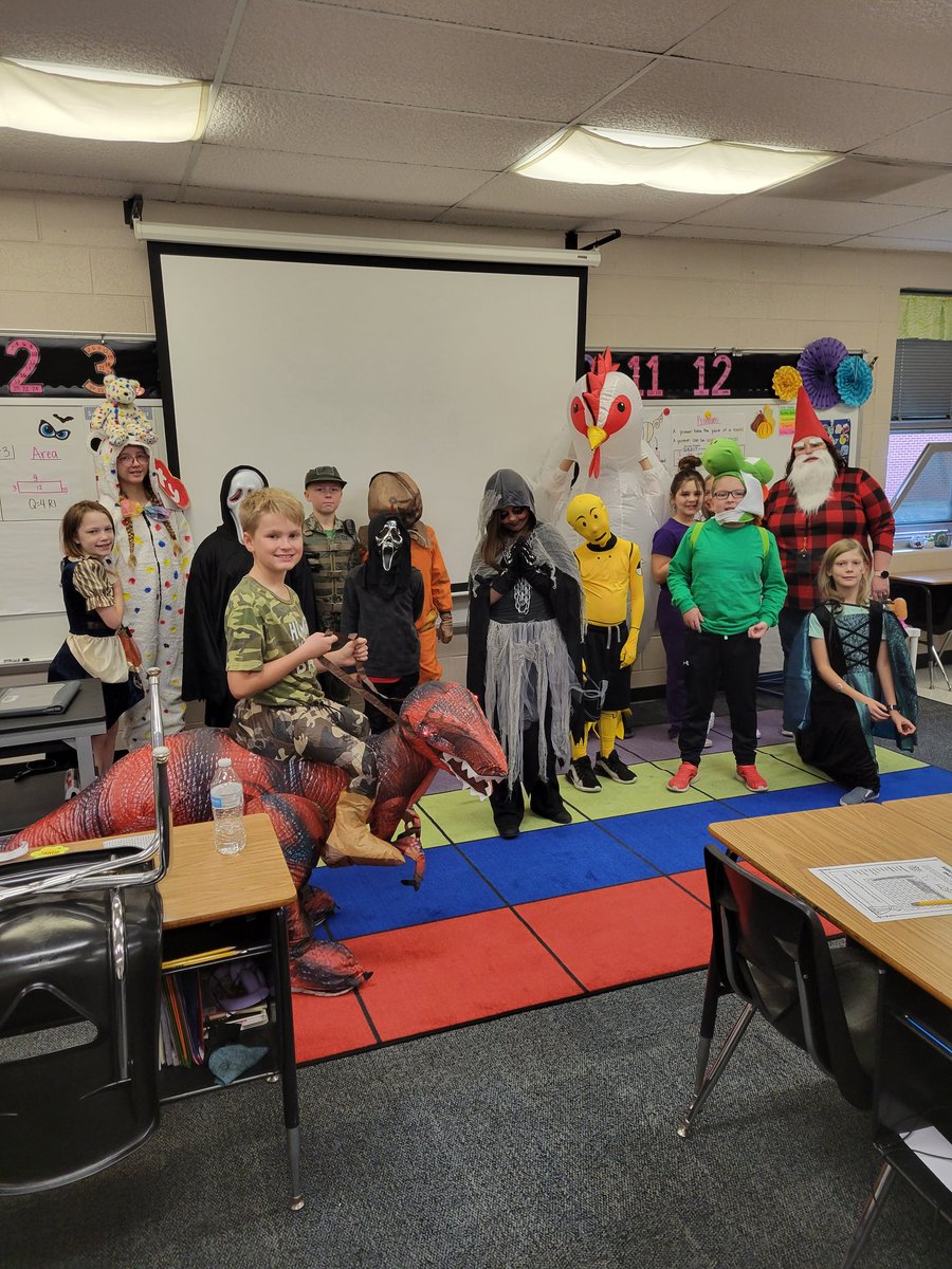Haunted House Towers,  a 4th grade team of gnomes, and one spooky class.