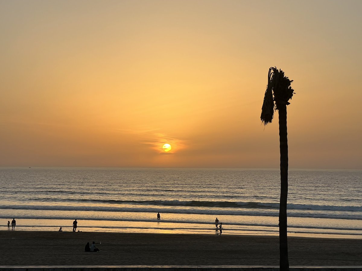 SarahBoater's tweet photo. View tonight from hotel room. Too pretty #wellbeing #holiday #agadir https://t.co/MwSlTDFJwQ