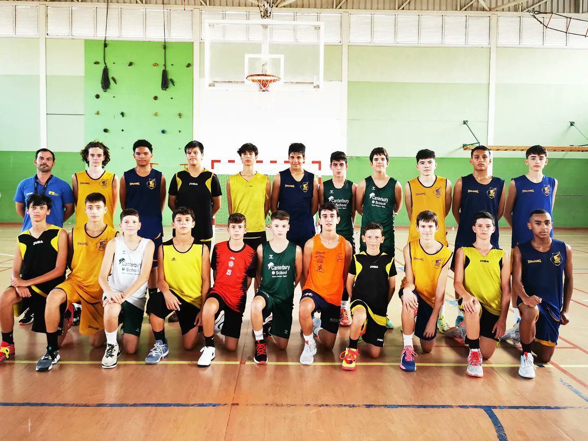 FCBaloncesto's tweet photo. 🇮🇨 Preselecciones #Canarias100x100
🏋🏻 Entrenamientos infantil y cadete

🖼️ https://t.co/H26tE6btRi

🏆🇪🇸 #RoadToKDTINF2023 https://t.co/JcRfu8qvXB