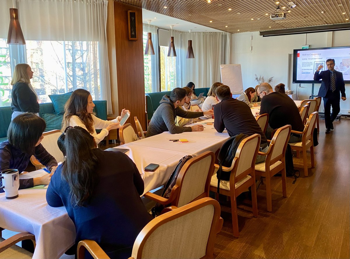 askafnankhan's tweet photo. An interactive workshop was conducted today about professional skills enhancement in 🇫🇮. Key areas are discussed as a group &amp; individually to take practical steps to speed up the professional journey in 🇫🇮Article:
https://t.co/mkEe3jt0cm
#finlandworks #talentboost #finland https://t.co/d9T32Z8ffo