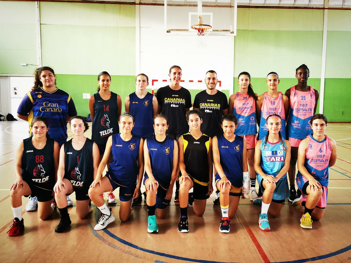FCBaloncesto's tweet photo. 🇮🇨 Preselecciones #Canarias100x100
🏋🏻 Entrenamientos infantil y cadete

🖼️ https://t.co/H26tE6btRi

🏆🇪🇸 #RoadToKDTINF2023 https://t.co/JcRfu8qvXB