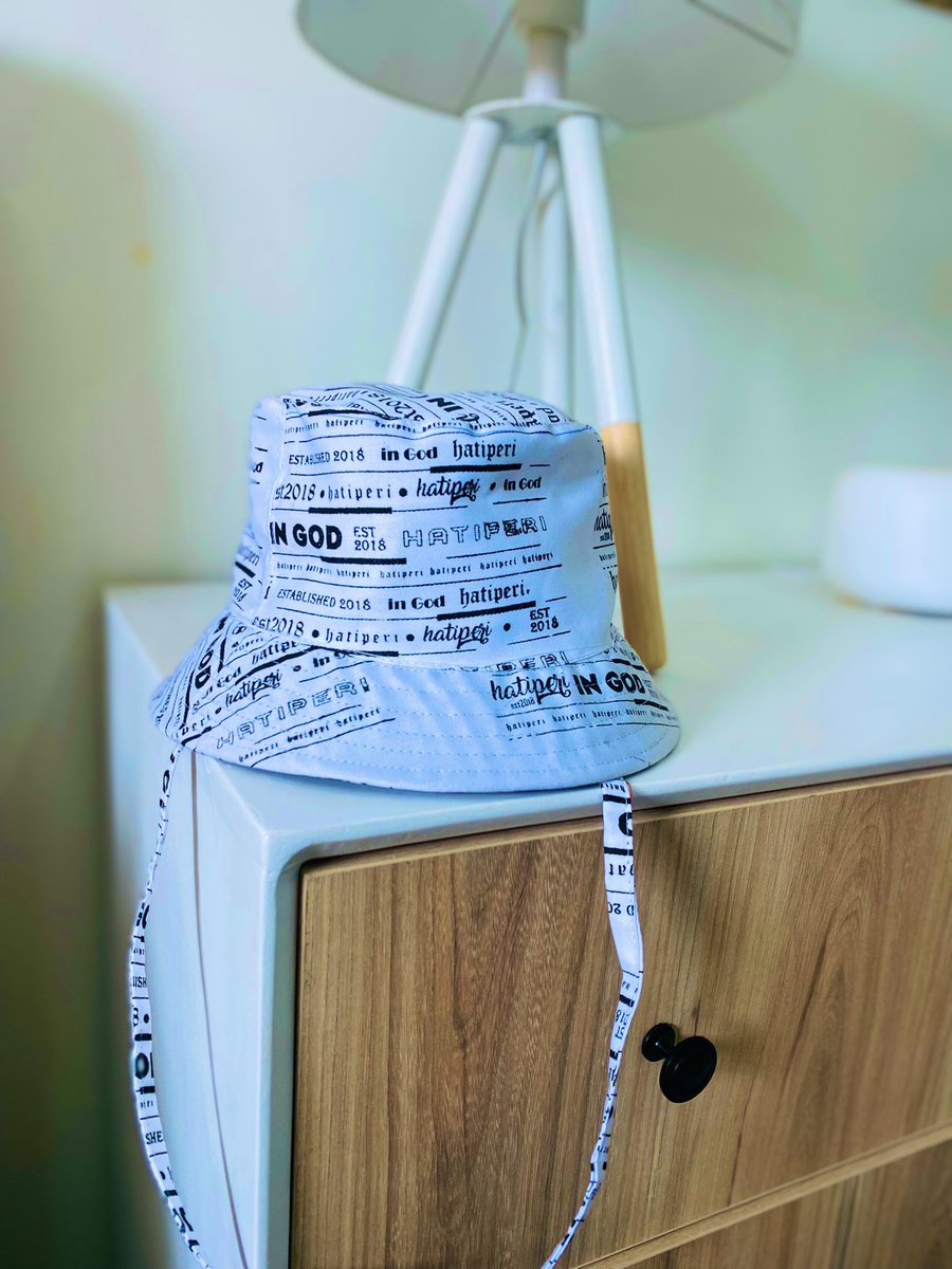 Tynoe97's tweet image. Hello guys, i hope you’re okay. Can you help me get this Hatiperi bucket hat by : 

1.Following @hatiperi_zw 
2.Helping me get 181 retweets

Thank you so much kune vachabatsira 😭😭😭🙏🏾