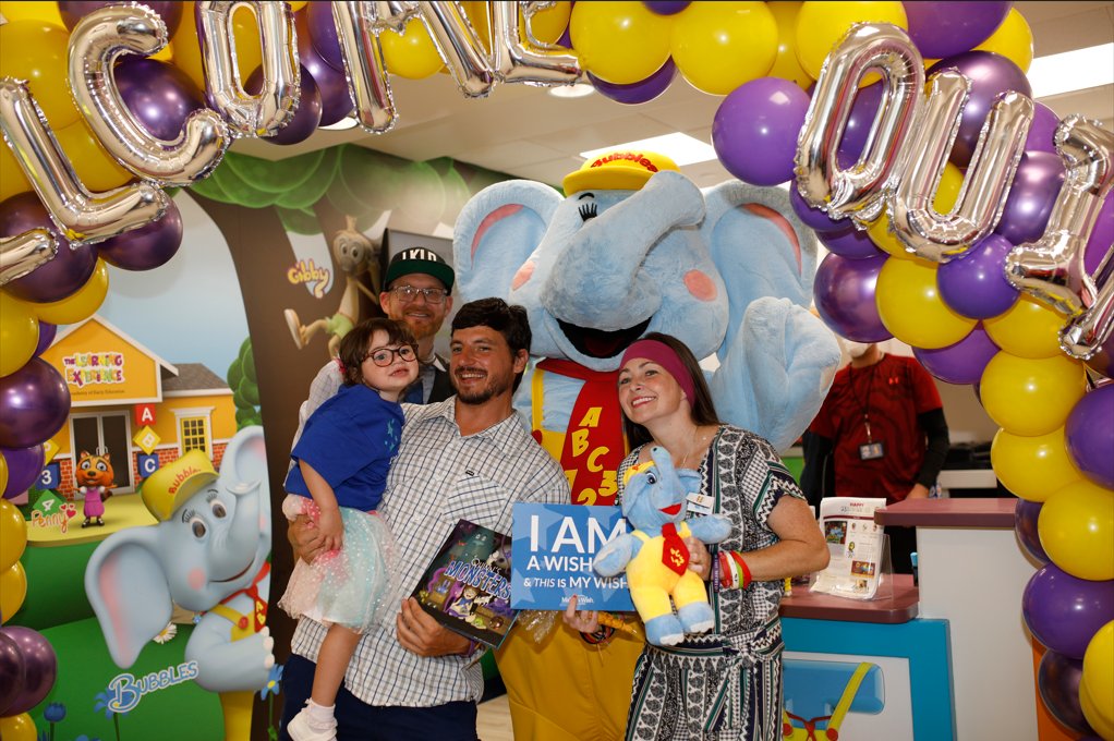 makeawishsfla's tweet image. Quinn, a 5-year-old with leukemia, wished to have a storybook written about her. @superfredd and 40 children’s book authors wrote “Quinn’s Monsters” featuring Quinn and her stuffed animals. Quinn received a life-saving bone marrow transplant and is currently in full remission.