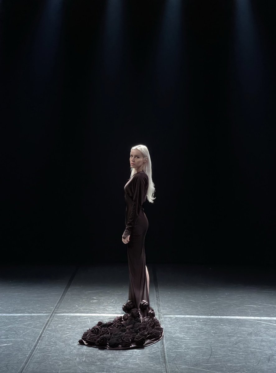 ditaredrum's tweet image. Not only for Halloween but for every day of my life