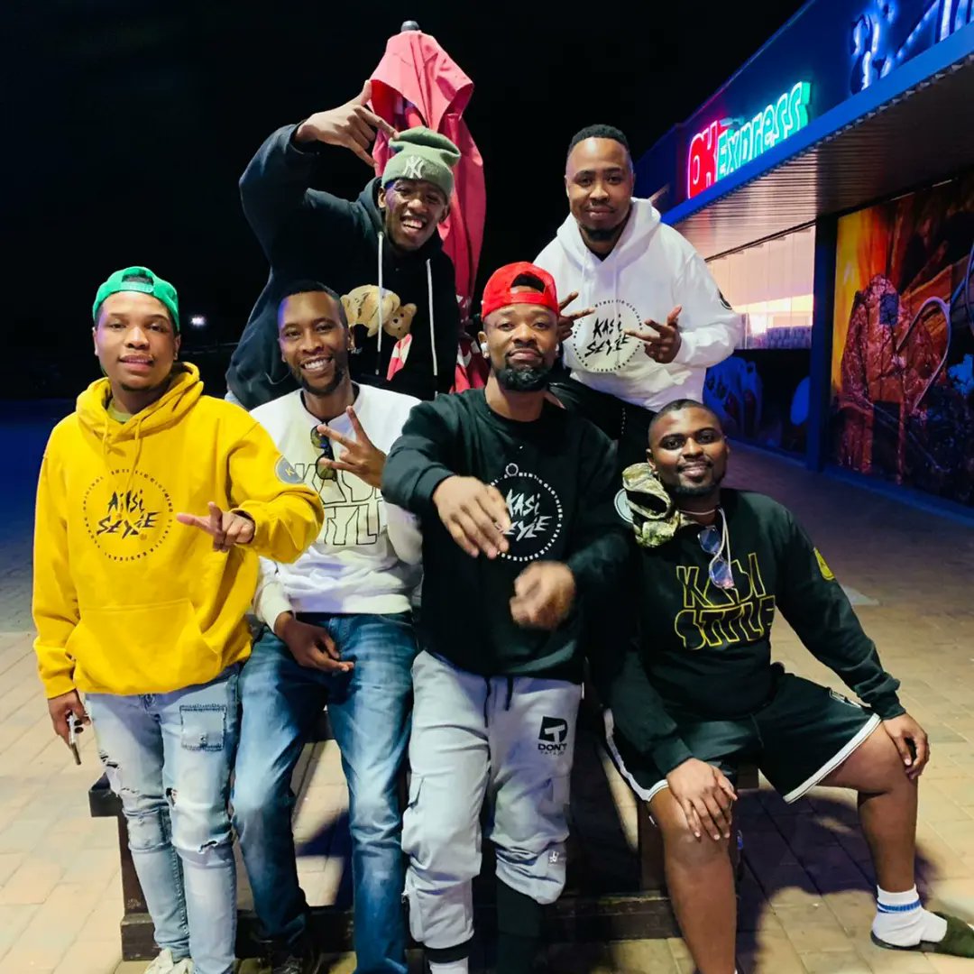 JoelBoss8's tweet photo. Ks 🇿🇦💯💪🙌❤️ https://t.co/QX1XZDP1U6