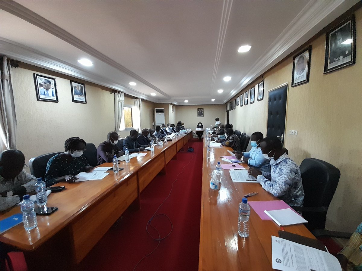 OMCA TOGO (@omcatogo) on Twitter photo OMCA-Togo rend compte au Ministre d’Etat Payadowa BOUKPESSI des avancées du projet de réforme foncière du programme Threshold
<a href="/GouvTg/">Gouvernement Togolais/Togolese Government</a> <a href="/USEmbassyLome/">U.S. Embassy Togo</a> <a href="/MCCgov/">Millennium Challenge Corporation</a> <a href="/fct228/">Faîtière des Communes du Togo</a> <a href="/fc/">Fellowship Church</a> OMCA-Togo rend compte au Ministre d’Etat Payadowa BOUKPESSI des avancées du projet de réforme foncière du programme Threshold
<a href="/GouvTg/">Gouvernement Togolais/Togolese Government</a> <a href="/USEmbassyLome/">U.S. Embassy Togo</a> <a href="/MCCgov/">Millennium Challenge Corporation</a> <a href="/fct228/">Faîtière des Communes du Togo</a> <a href="/fc/">Fellowship Church</a>