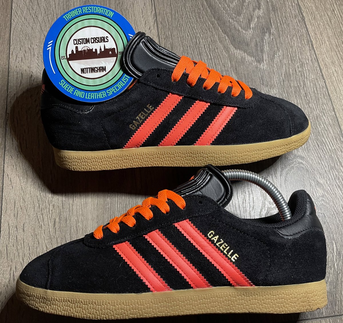 🎃👻These tired black and orange Gazelle have been deep cleaned and redyed to bring them back from the dead on Halloween☠️@adiFamily_ @Nottinghasm 👟🧼🍋🎨 ✅ 👻🎃