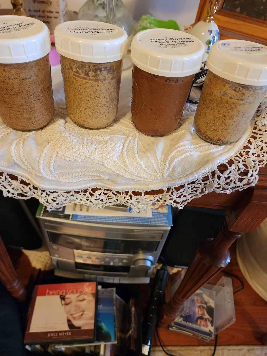 PatDaugherty51's tweet photo. My step dad is a mustard machine https://t.co/YfmleRMirP
