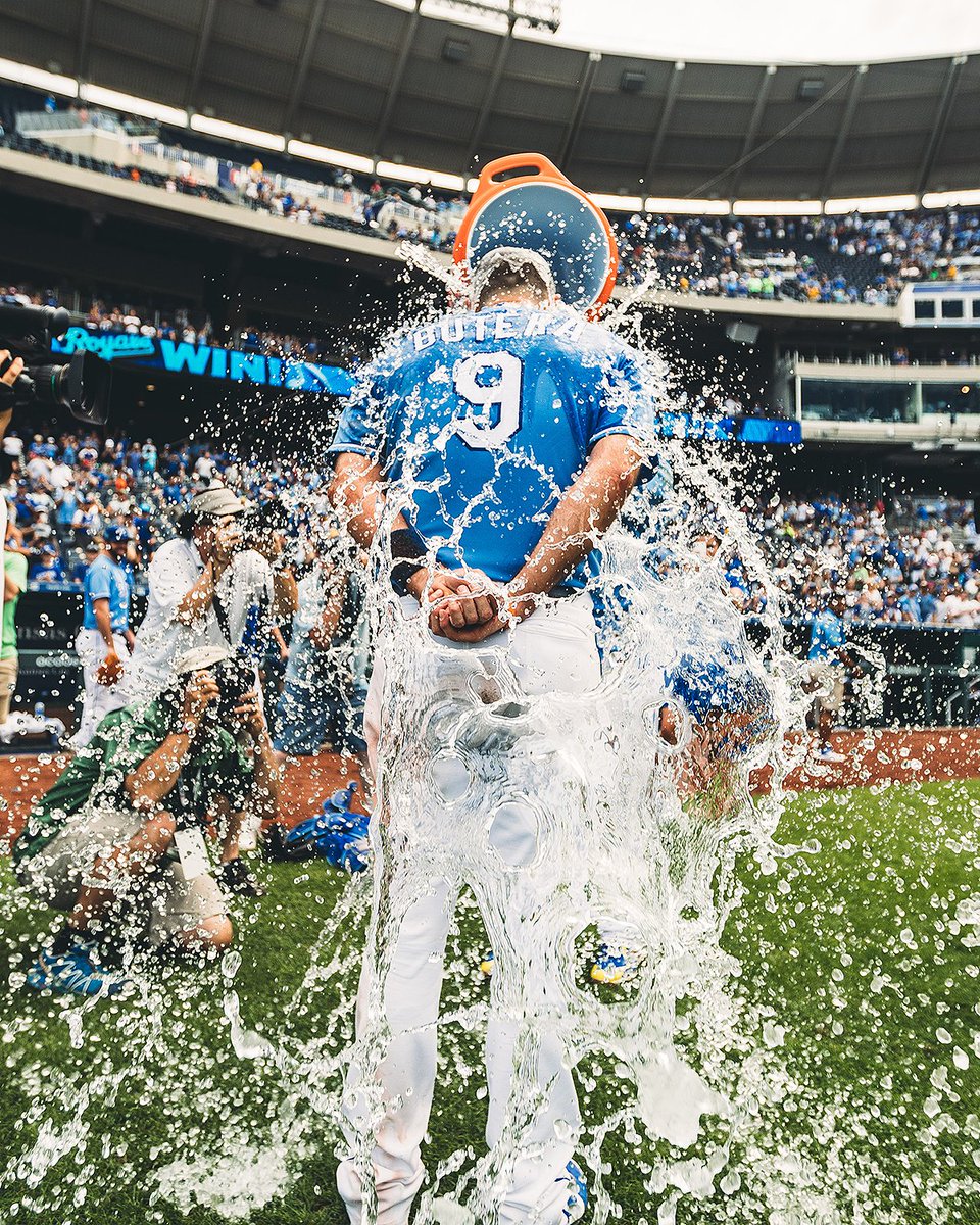 Royals's tweet photo. Congrats on a great career, Drew! https://t.co/erXUIGVDtH