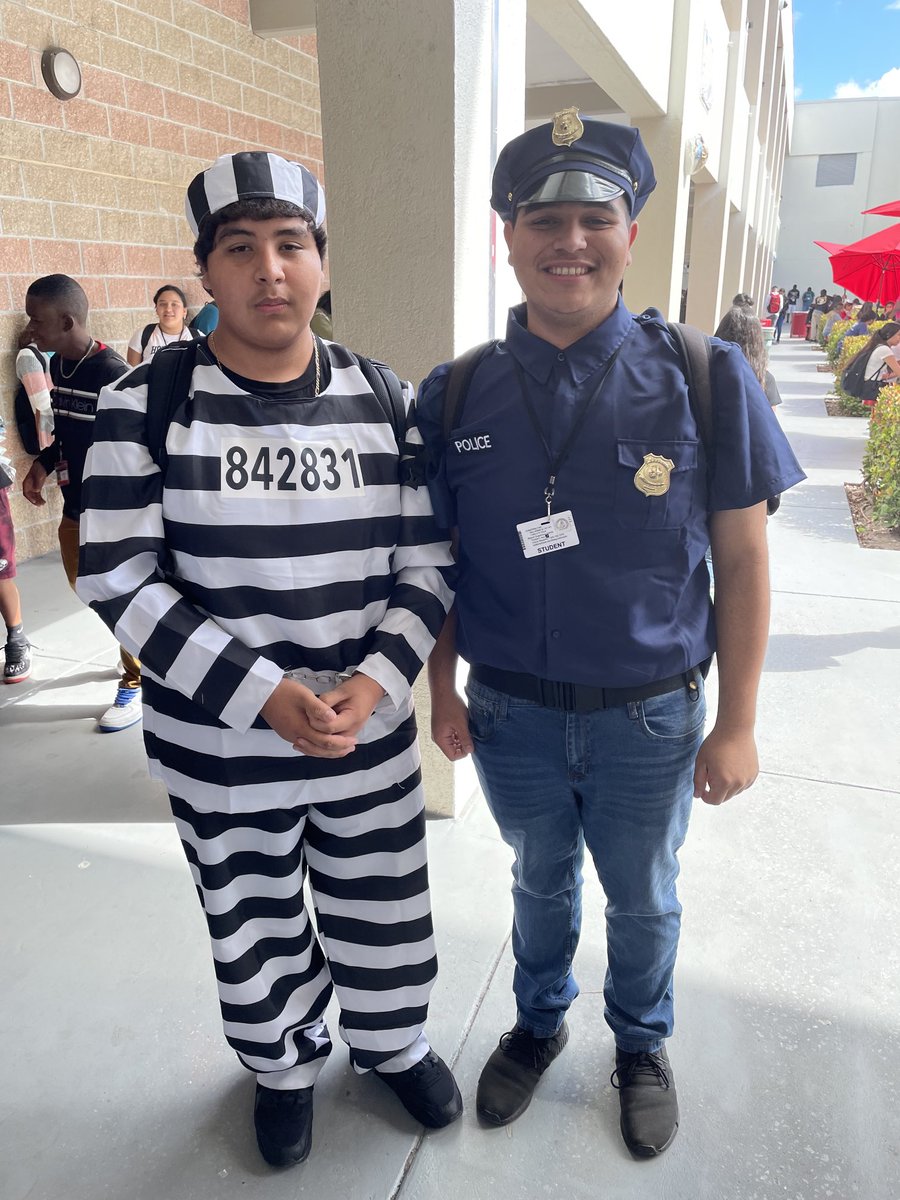 Indians_IHS's tweet photo. Homecoming Day 1-Dynamic Duo https://t.co/kMSxlNZ4Jm