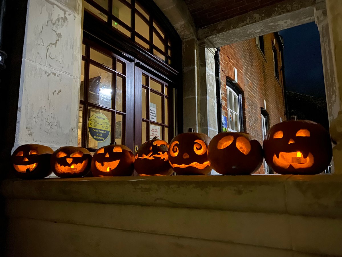 Chine Ward tweet media