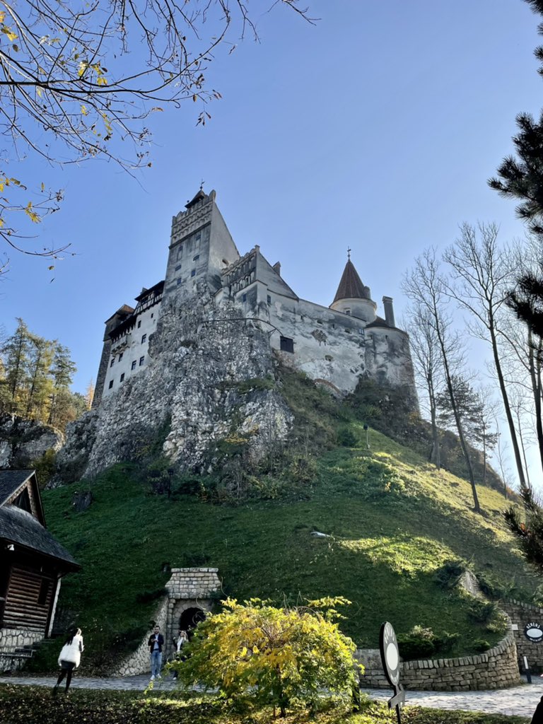 APendleton1977's tweet photo. What's the best way to spend Halloween! 
How about a visit to see Dracula at Bran Castle! Pics during the day part 1 🧛‍♂️🧛‍♂️🧛‍♂️😜😜#brancastle #dracula #bran #Romania https://t.co/6HQbVmJbn3