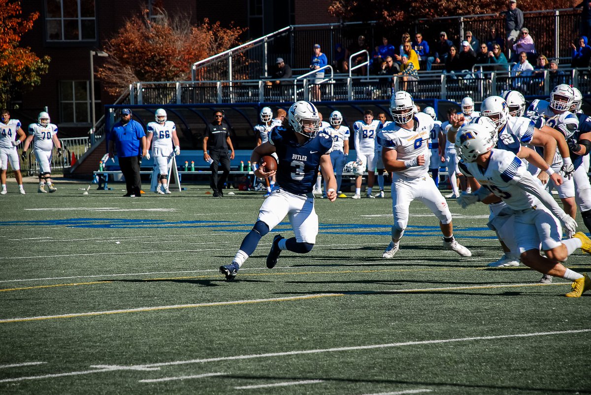 SeanGrove15's tweet photo. Another Saturday...Another Dawg Dub. https://t.co/Jpde1L94pI