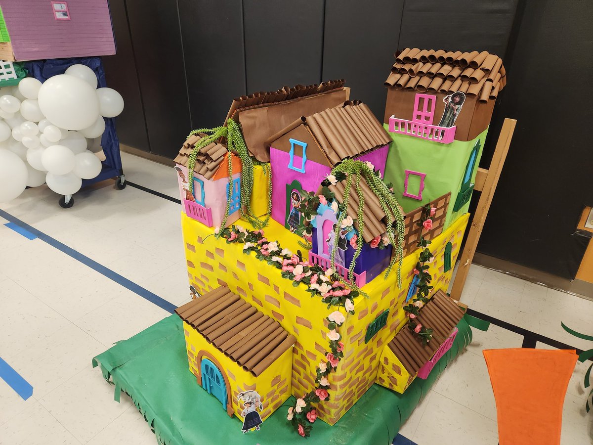📢🎃 ATTENTION ATTENTION it is that time of year for our Annual 2022 Shook StoryBook Parade. Help us vote for the winning float &amp; grade level. The grade level with the most LIKES by 11/1 6pm will be the winning grade level. Presenting:4th grade ENCANTO #ShookEmpowers #TeamSISD