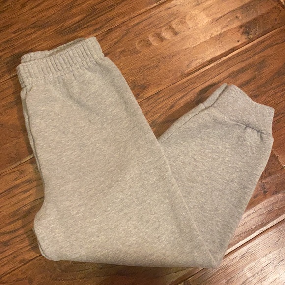 Lisa Underdown tweet media