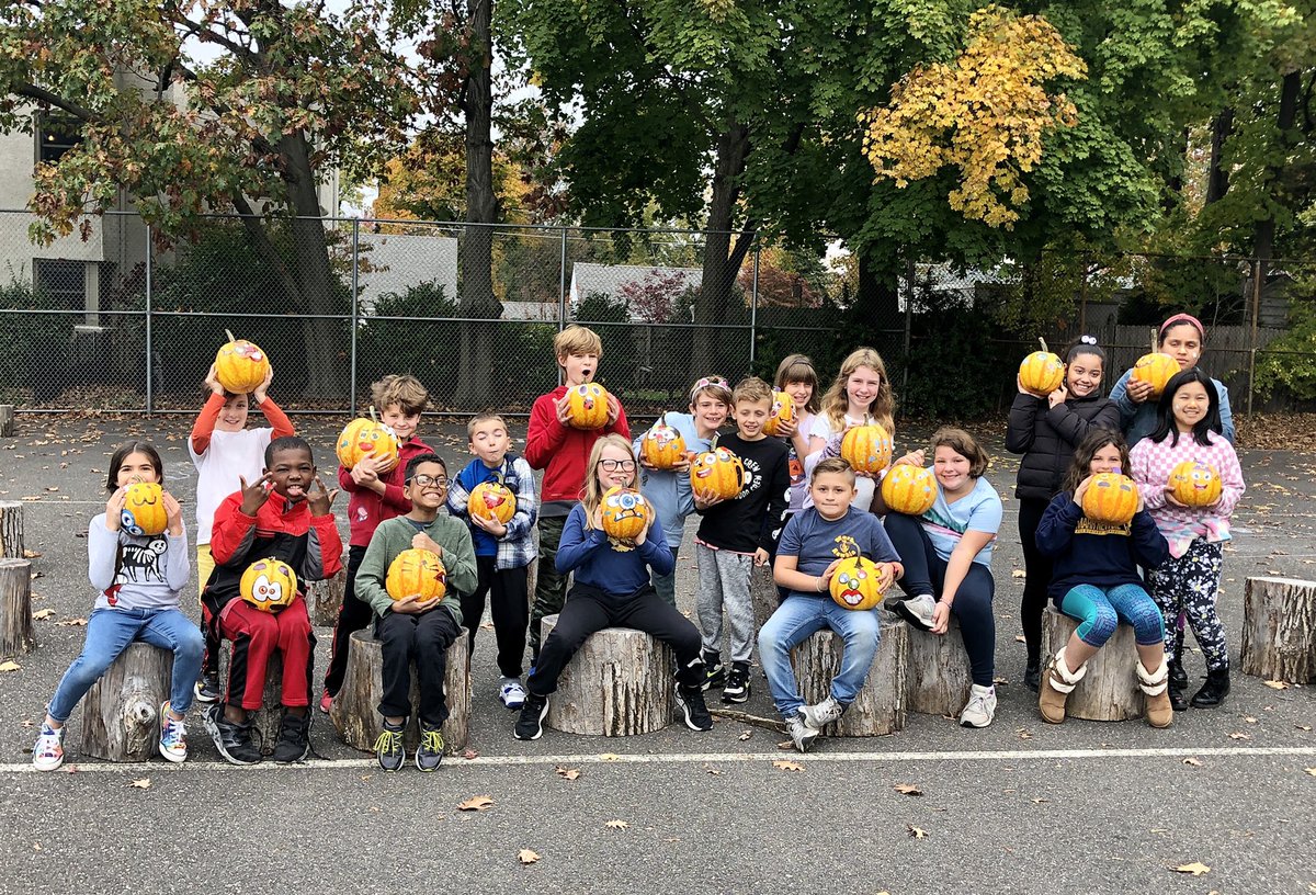 Thank you 4th Grade room parents and <a href="/NewbiePta/">MarkNewbiePTA</a> for a fun festival!