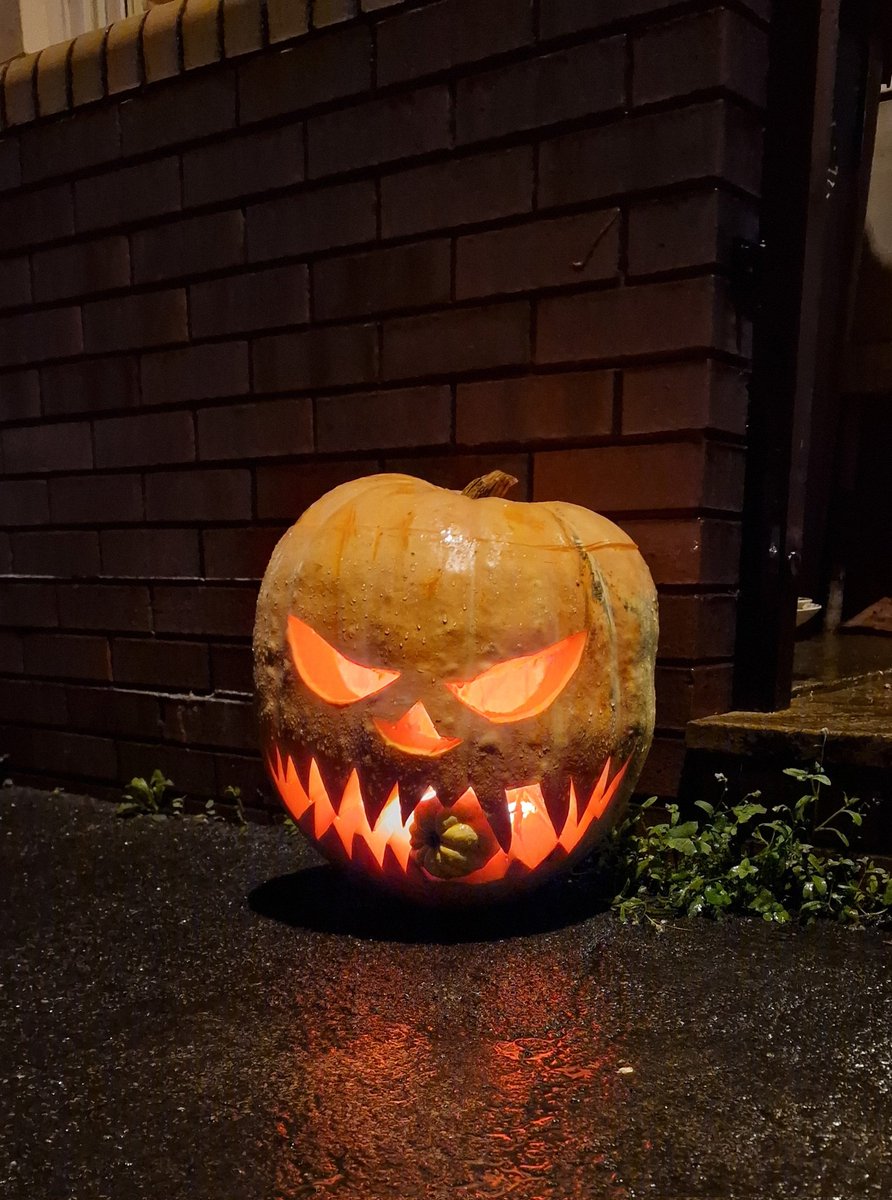 HAPPY HALLOWEEN #CNFTCommunity !

All the way from the RB team in rainy Bristol UK!

News &amp; updates coming soon!

#CNFTs #CNFTCollection