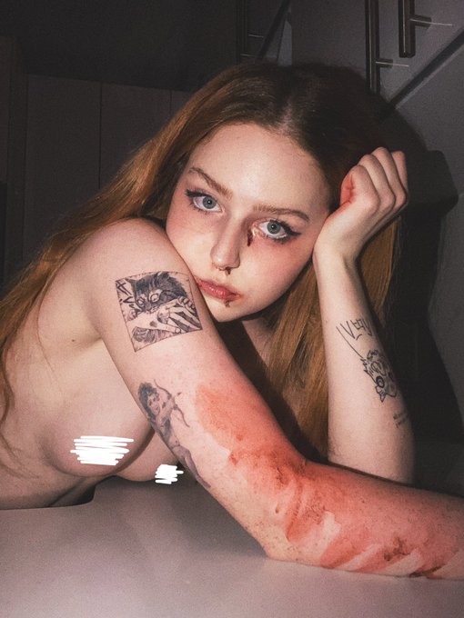 happy Halloween 👻 https://t.co/b0kuGLfu8S