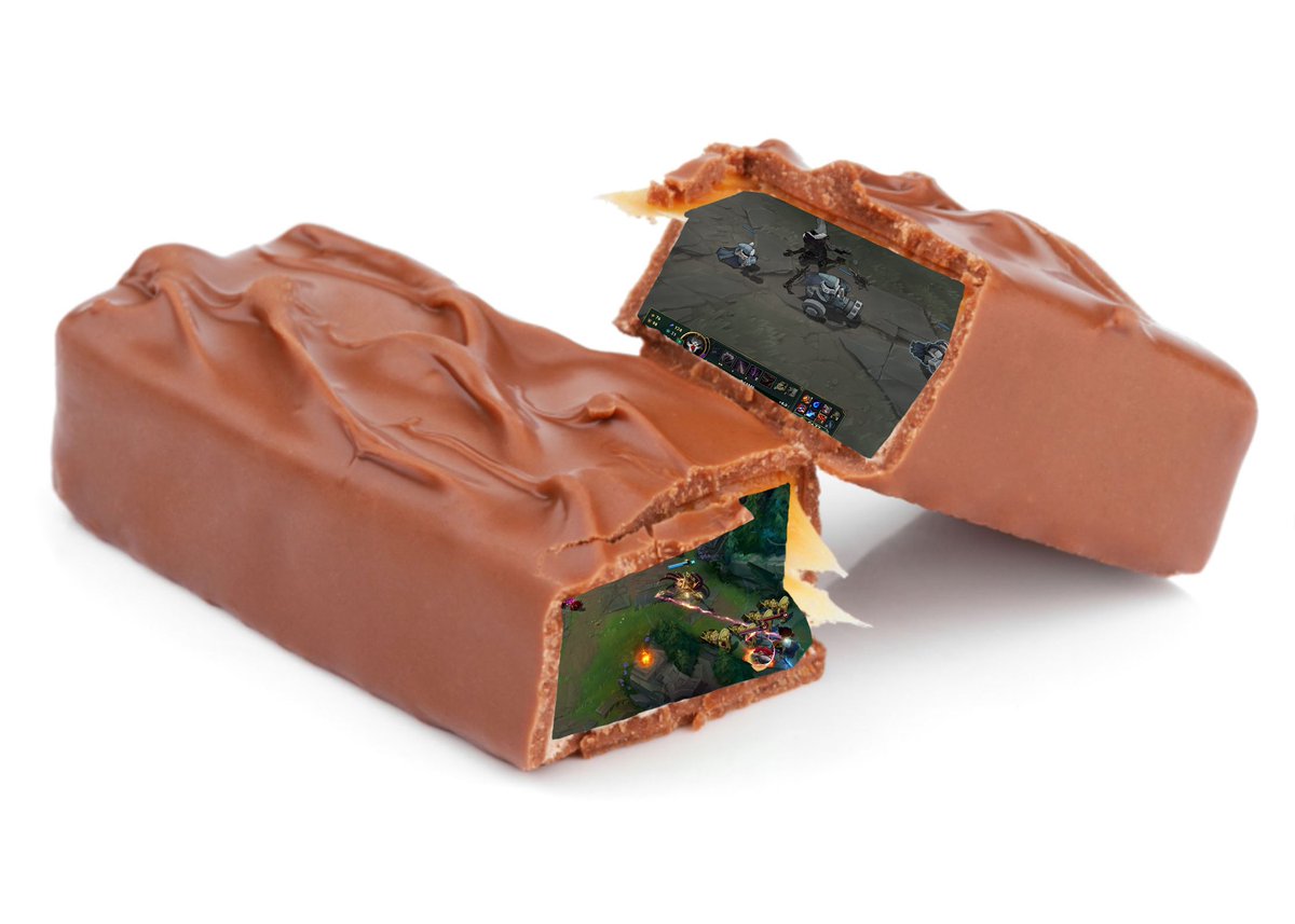 IKeepItTaco's tweet photo. Be sure to check your kid's Halloween candy. My little sister found League Of Legends from Riot Games inside her Mars Bar https://t.co/tvrMu61ghJ