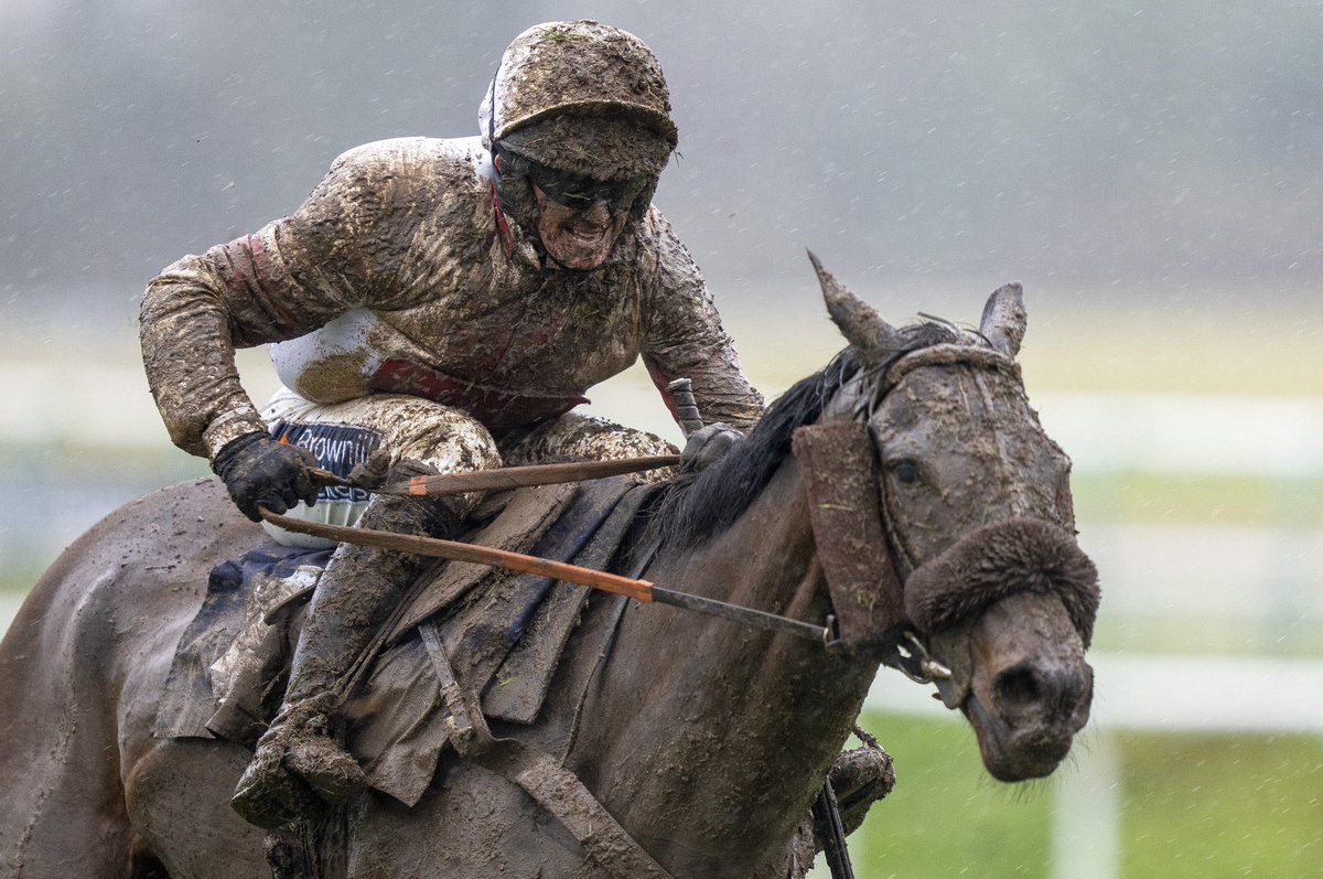 Nominations for the 2022 Picture of the Year:

⭐️ <a href="/alancrowhurst1/">Alan Crowhurst</a> 
⭐️ @WaveydavyPA 
⭐️ George Selwyn
⭐️ <a href="/edward_whitaker/">Edward Whitaker</a> 

Congratulations! 👏👏

#HWPADerbyAwards