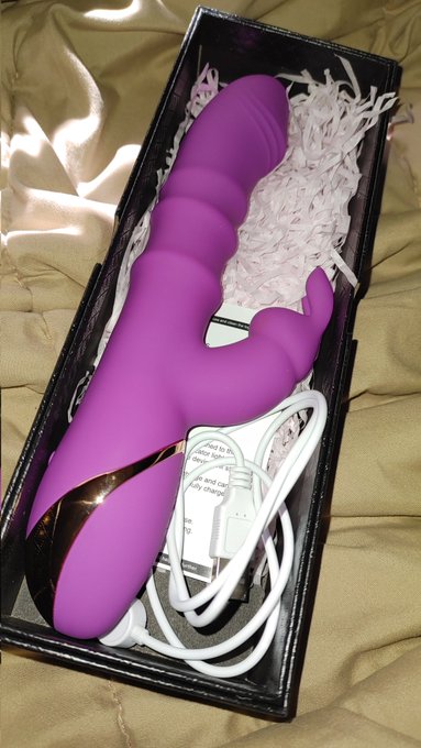 @coyle_collintoy . This Beauty came in yesterday. When turned on she's a beast. A must have. Follow the<a class="tags" target="_blank" title="On Twitter" href="/?out=eyJ0eXAiOiJKV1QiLCJhbGciOiJIUzUxMiJ9.eyJpYXQiOjE3MjQ1NzY4MjUsImlzcyI6InR3cG9ybnN0YXJzLmNvbSIsIm5iZiI6MTcyNDU3NjgyNSwiZXhwIjoxNzU2MTEyODI1LCJyZWRpcmVjdF91cmwiOiJodHRwczovL3R3aXR0ZXIuY29tL2NveWxlX2NvbGxpbnRveSJ9.x3bwF5jj0trEMlr25_XFKkAkSoRcUFmaM0j5nEEQ4yIwFCOXW4kFjLX0hGebodY4-4h0eWFnJy0rKKoCio9ixg">@coyle_collintoy</a><a href="/tag/purple"class="tags"><span>#purple</span></a><a href="/tag/texas"class="tags"><span>#texas</span></a><a href="/tag/travel"class="tags"><span>#travel</span></a><a href="/tag/toys"class="tags"><span>#toys</span></a><a href="/tag/boston"class="tags"><span>#boston</span></a><a href="/tag/playtime"class="tags"><span>#playtime</span></a>