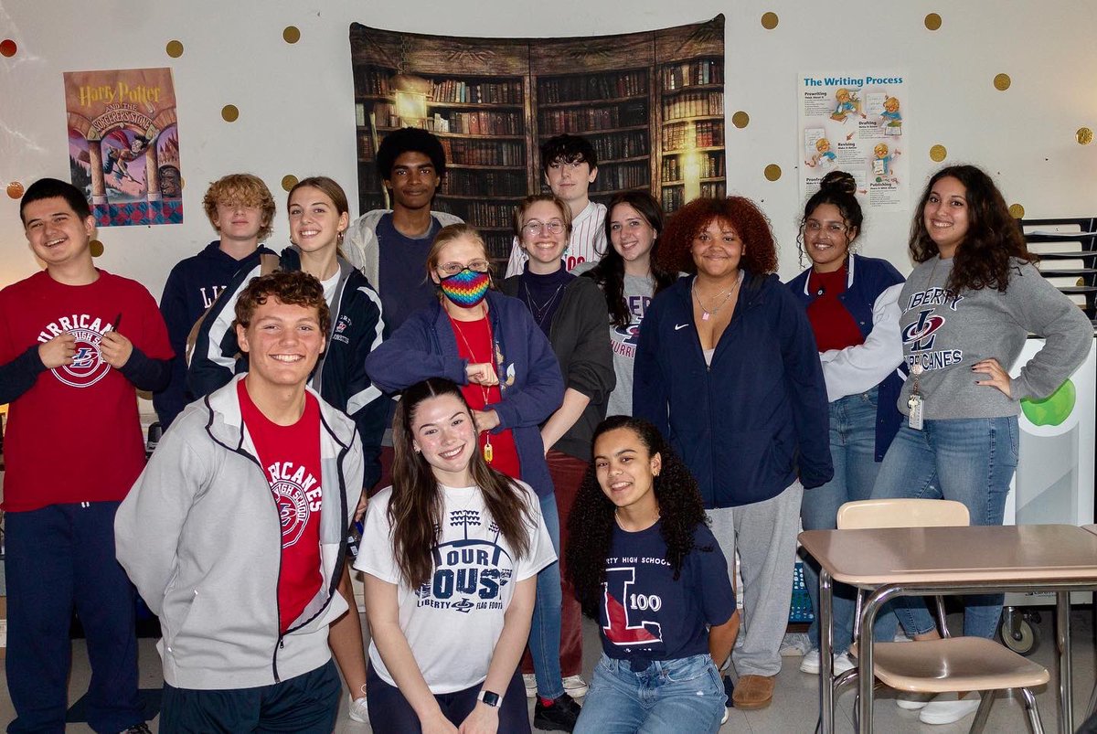 lhslibertylife's tweet photo. Shout out to Ms. Nieves’ journalism class for helping to take plenty of Spirit Week photos last week to feature in Liberty Life! We hope we were able to capture some special memories for you! ❤️💙 https://t.co/qQLb7Z1yc7