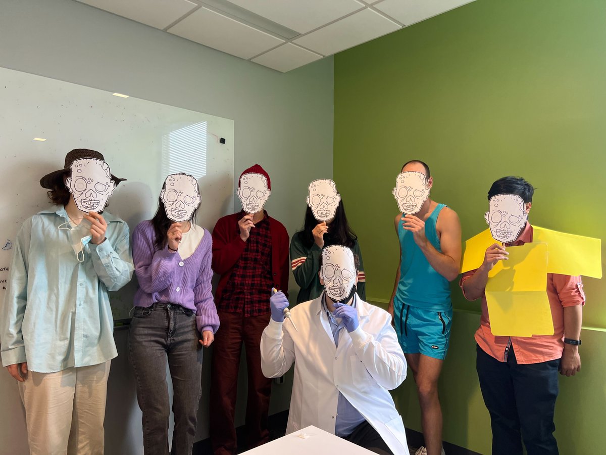 BraunMDPhD's tweet photo. Nothing scarier than being attacked by the @BioLegend Zombie Dyes!!! 😀

Happy Halloween from the #BraunLab! https://t.co/aqb0edQCIz