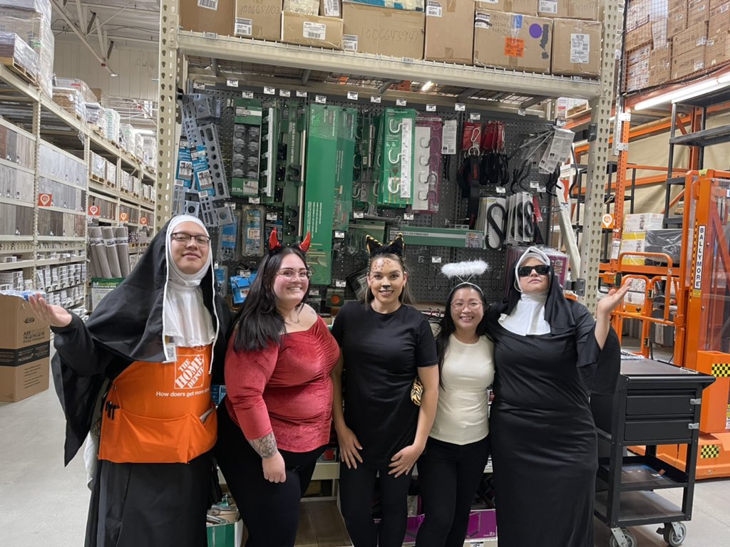 jackieTHD's tweet photo. The Holy Spirit was very much with us today (and in the aisles) 🙏🏼😇 Happy Halloween from the 6610 Alhambra team ! 🧡🎃👻
@jesse_moran10 @HD_JGuizar https://t.co/gLGuTEAxQt