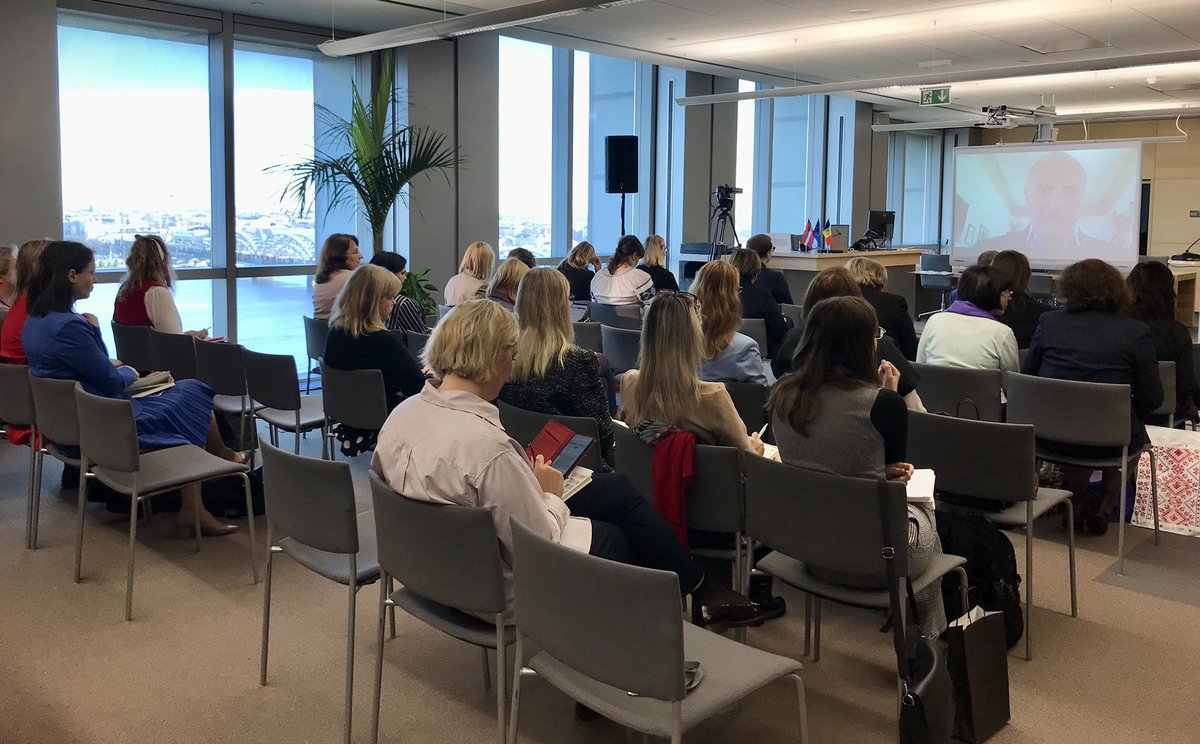 AndrianRosha's tweet photo. Honoured to speak at the @LNB_lv Conference on libraries as game changers for resilience and democracy about development cooperation assistance from @Latvian_MFA, importance of experience exchange in front of new challenges & support for 🇺🇦people #LibraryDiplomacy 🇲🇩🤝📖🤝🇱🇻 https://t.co/C8LD243aFF