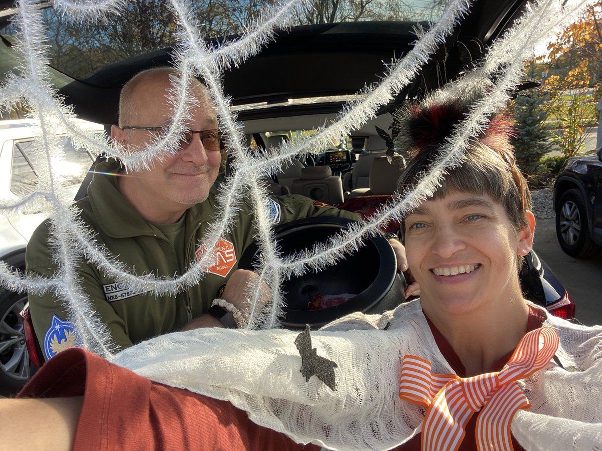 KellySargekel's tweet photo. Happy Halloween to kith and kin! #Terrells #Haddonfield #CampCrystalLake #WHSChoirs #WSDTrunkorTreat #WHSTrunkorTreat https://t.co/k2AeyPq8TM