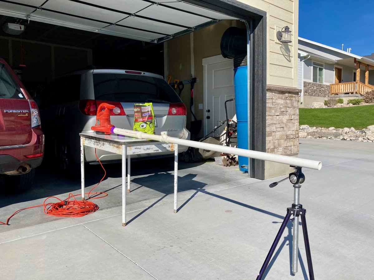 HyggeMan's tweet photo. Bring On...The Trick Or Treaters!
.
.
.
.
.
#PicOfTheDay #Halloween2022 #TrickOrTreat #CandyCannon #HowWeDoThings #UtahHalloween #NoOneIsHarmedInTheDistributionOfCandy https://t.co/Lfp5c8h8Nd