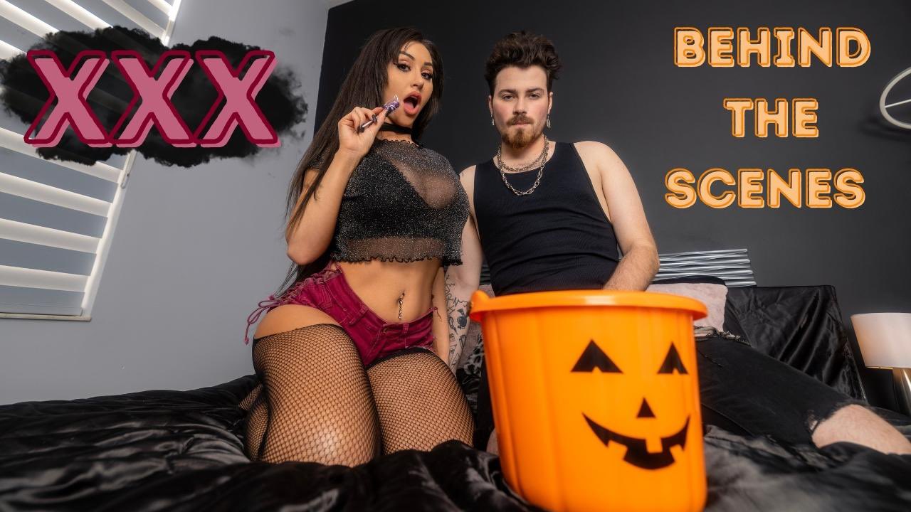 Reya Sunshine 💕 on X: Happy Halloween! 🎃 New BTS porn vlog with  @heygrimy premieres on YT at 9pm Eastern! 👻 Come watch and chat with me  while you finish getting all