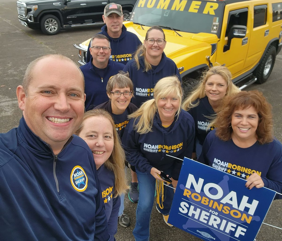 NoahForSheriff's tweet photo. Our door knocking teams get the job done for #TeamNoah.

Team "B" is pictured below, but thanks to all the other volunteers that came out today as well!

We continue to stay positive, take the high road, and most importantly.... do the work.

Join us - https://t.co/xJQETAVM7q. https://t.co/qNSqmWqKTp