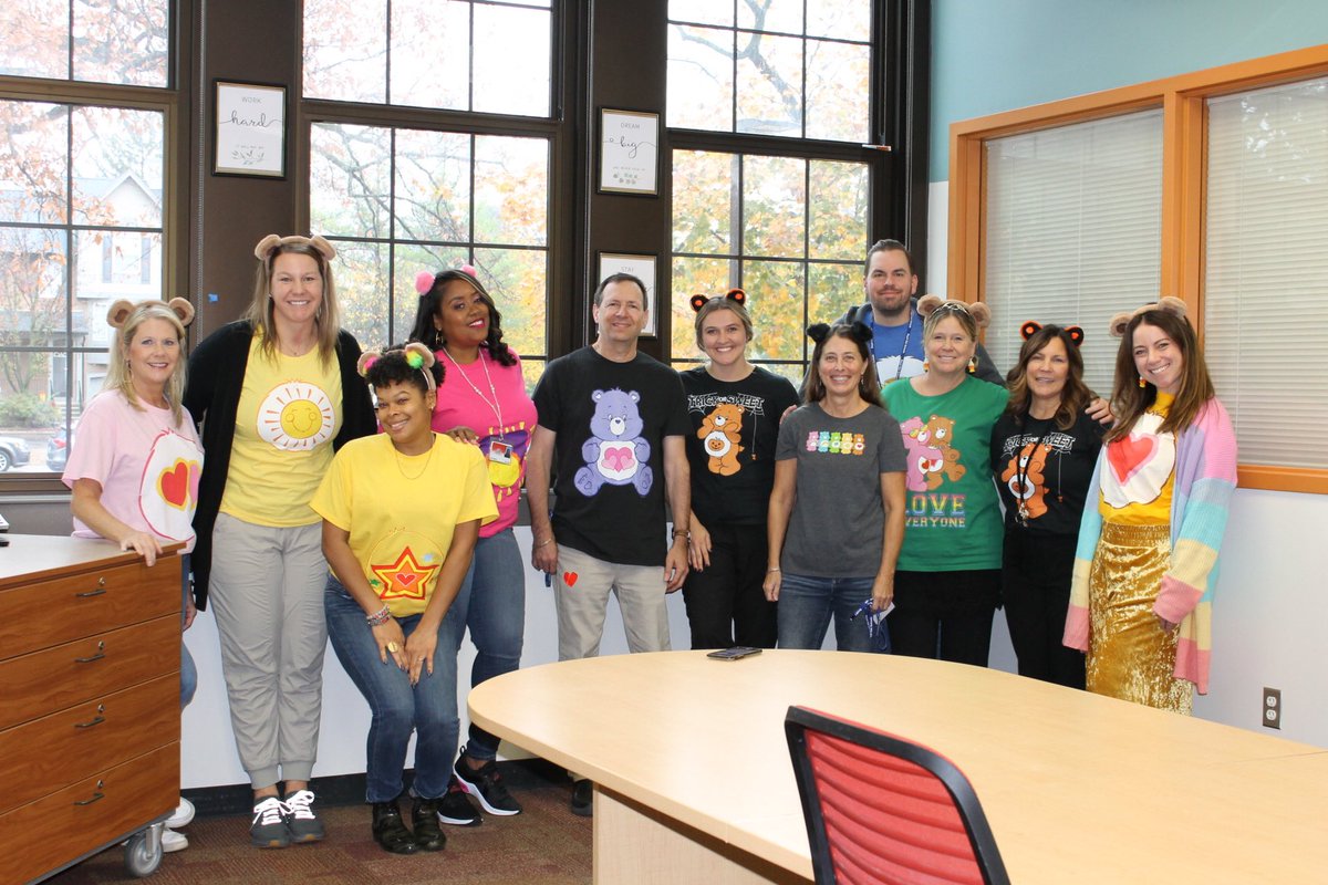 krimeldrum's tweet image. The Carebears are here to help with any of your needs at ROMS!! #roscommunityofexcellence