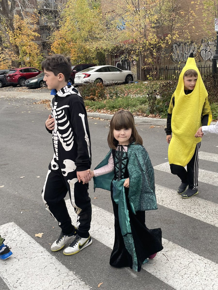 StGabriel_EMSB's tweet photo. #happyhalloween2022 ha ha ha boooooi https://t.co/UZS6M2olsL