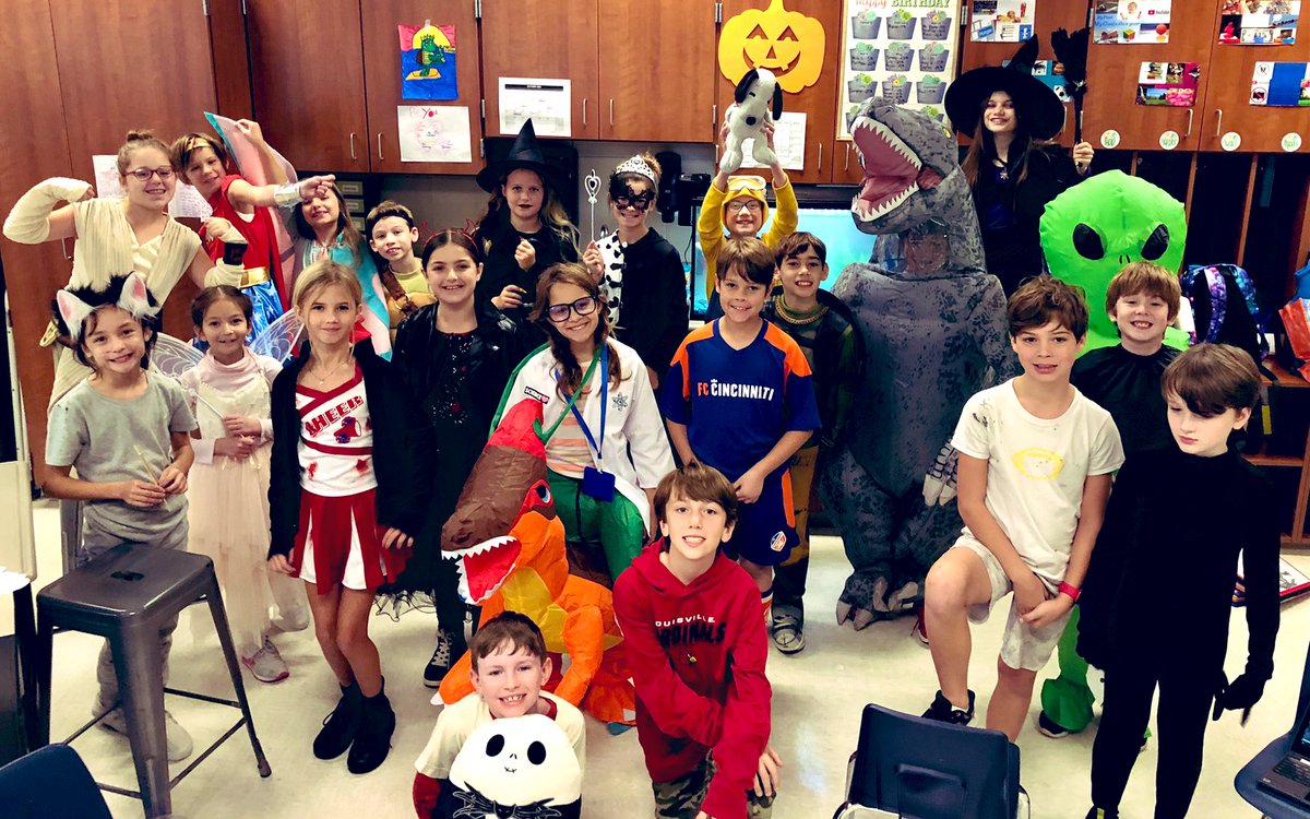 ms_aklamo's tweet photo. Happy Halloween from these amazing 4th graders! @WilsonElem https://t.co/1Voep7pHX6