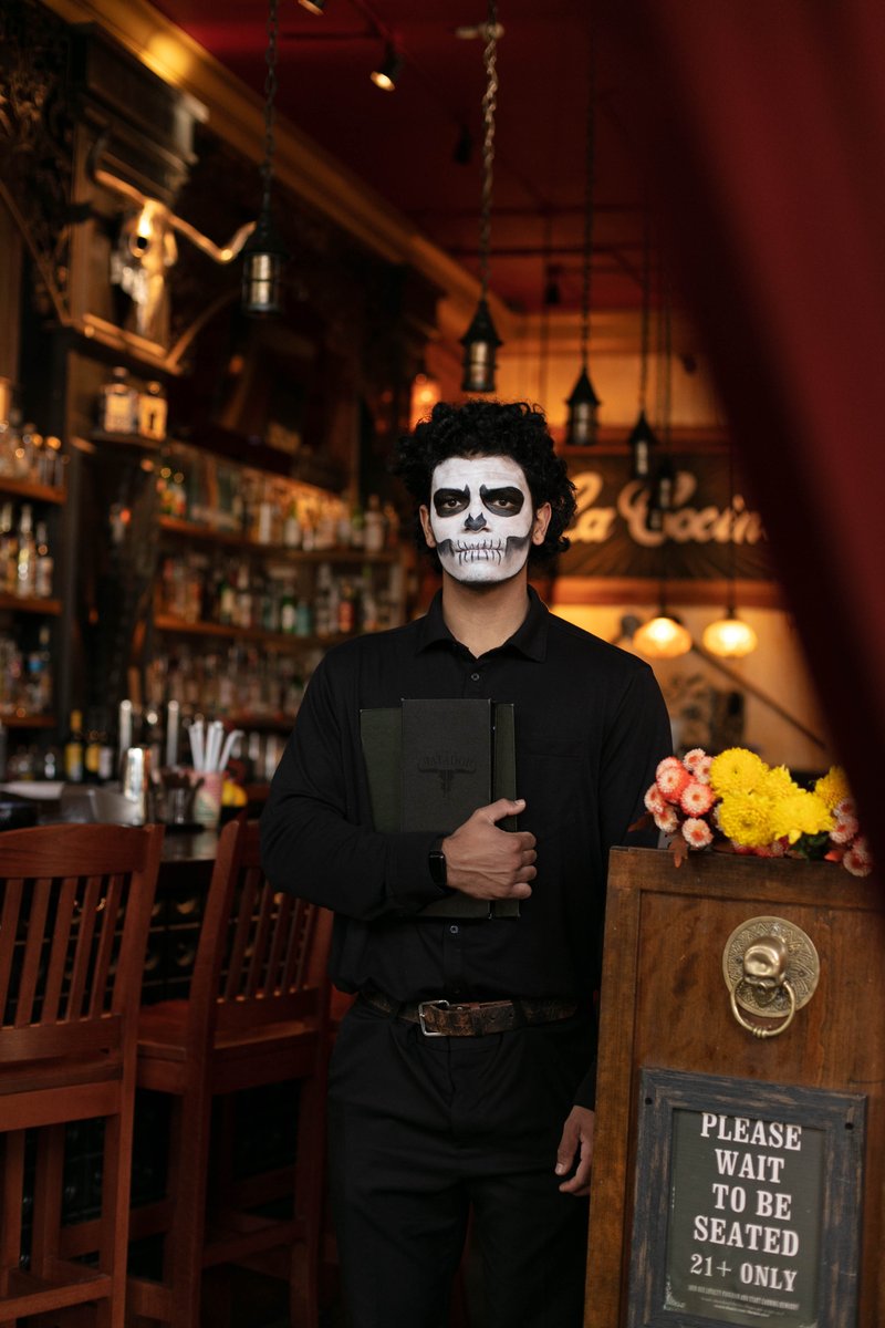 MatadorRest's tweet image. We will seat you now. Dia De Los Muertos is happening at the Matador.