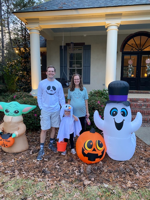 In honor of #Halloween, we want to see your best costumes! Drop some pictures below! Bonus points if they're AT-related! Does anyone know what Dr. O's family went as?? #halloweenseason #MSAT #SMTTT