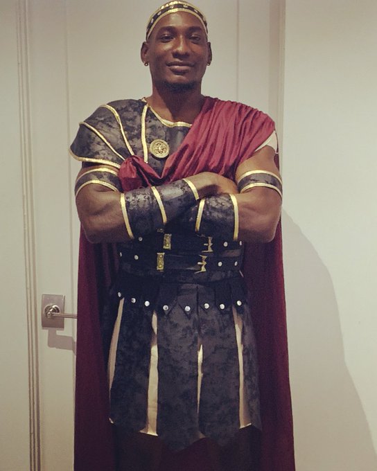 My Halloween costume https://t.co/A8buqQpsPT<a href="/tag/mvsales"class="tags"><span>#mvsales</span></a><a href="/tag/mvboys"class="tags"><span>#mvboys</span></a>