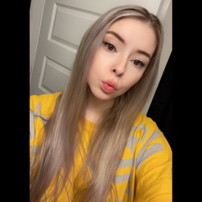 kaitlineakes's tweet photo. #NewProfilePic https://t.co/nYonKcyJFo
