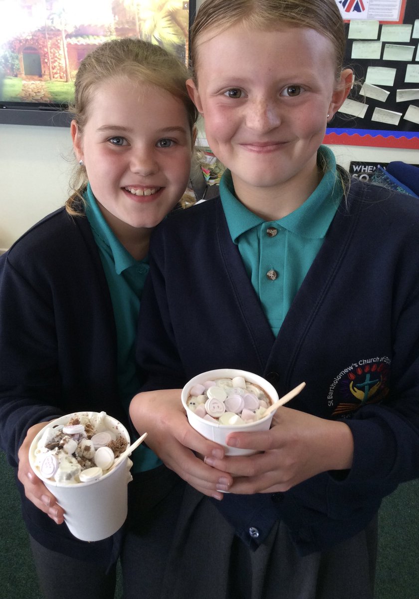 OakClassStBarts's tweet photo. @OakClassStBarts enjoyed making their own hot chocolate creations at the end of Autumn Term 1 which linked to our study of Ancient Maya and DT 😋🍫☕️ https://t.co/80fIEFHNmT