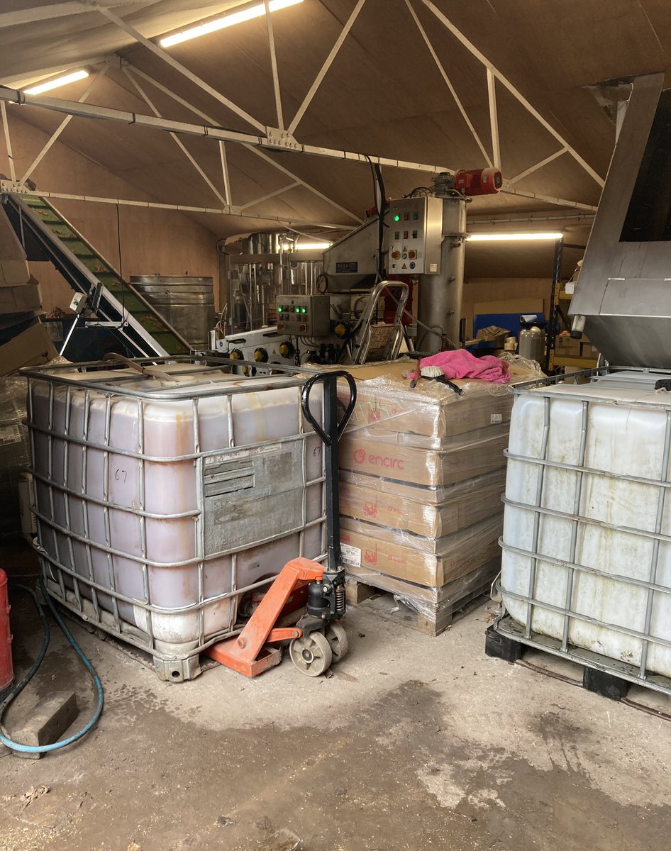 Another 2.5 tonnes of apples pressed today which would otherwise be wasted 😊 #recycle #propercider