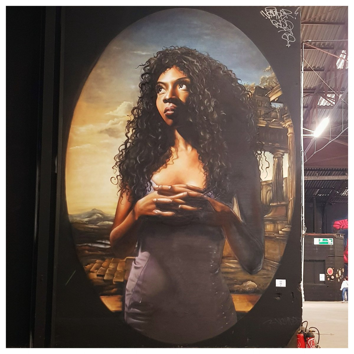 milsant's tweet photo. [🗓 < 6 nov]
Une bien belle exposition #streetart à Lyon
Peinture fraîche festival #4
Halle Debourg 
Plein les mirettes 👀
#voyder #davidspeeduk #philipwallisfurth #prsntart
🔎 https://t.co/70aWH5vdNL https://t.co/nbIX4YgZAE