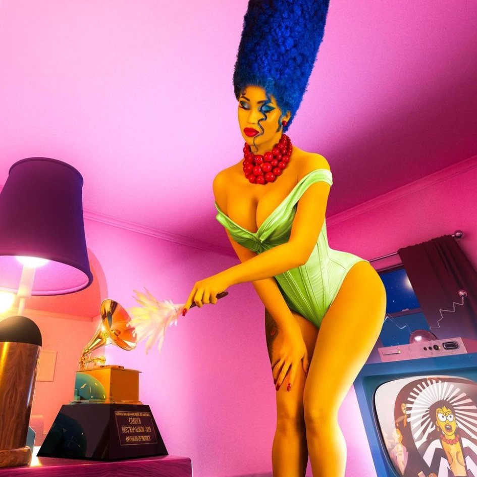 Cardi B como Marge Simpson na sua fantasia para o Halloween 💛