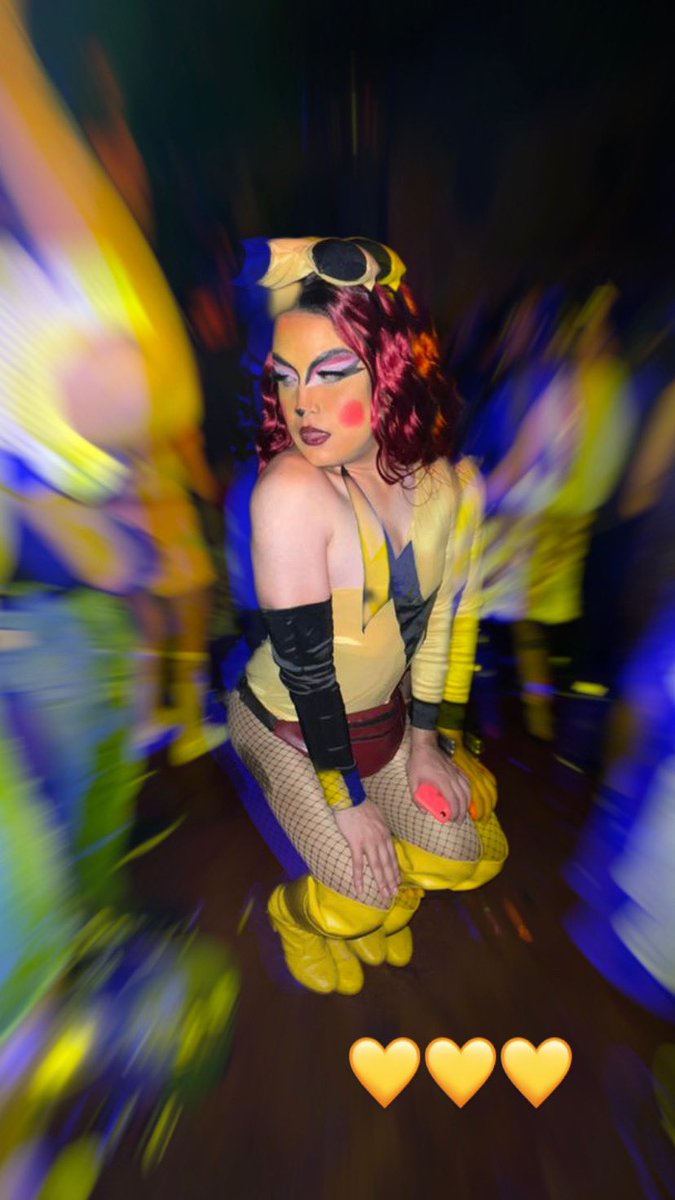 Happy Halloween 🎃 
Pika pika pi 
Pikachu ⚡️⚡️