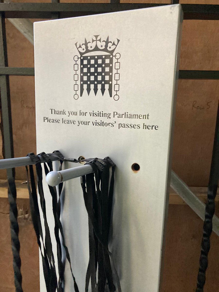 onstreeth's tweet photo. 🇬🇧Honored to be invited at the House of Lords today for a private event hosting a limited group of Web3 leaders in London, to connect and network with other peers around NFT Blockchain and all Web3.

See you in London this week!
#NFT #NFTLondon2022 #NFTCommunity https://t.co/rWAVDgO8c7