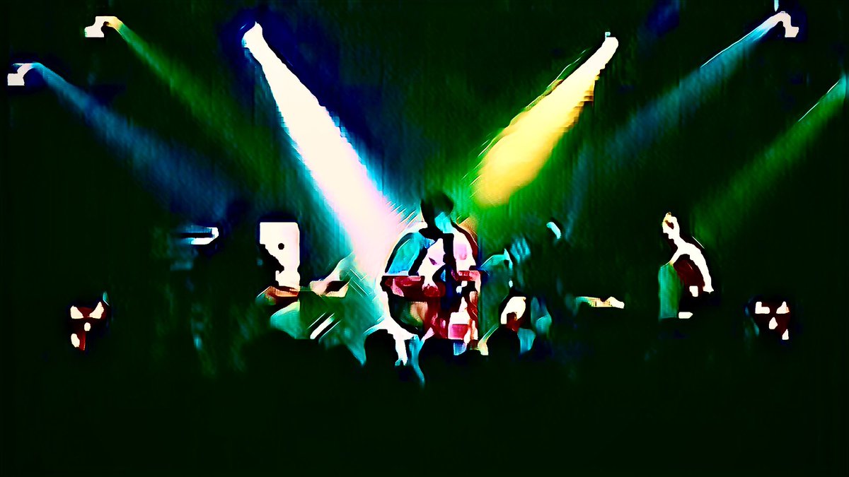 walsh1032's tweet photo. 💰10/31/00💰
Mindless Dribble-> Boop (ending).
My favorite ‘Dribble’ which kicks off a monster segment as well. Don’t sleep on the ‘Spaga’ 2nd set opener either!
#SIYD 🌲🎃🌲 #B4L
#discobiscuits #tdadbaby #bgock
https://t.co/rR22QUzIcf https://t.co/UkGCNfnPs7
