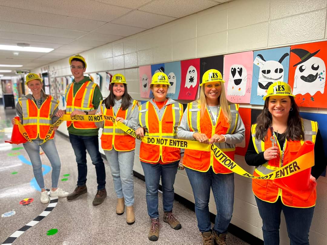 Happy Halloween from the Third Grade Construction Crew! 🎃👷‍♀️👷‍♂️ <a href="/MrDeLorenzom/">Michael DeLorenzo</a> <a href="/3DMHopewell/">3DM</a> <a href="/Dr_BethHoffman/">Beth Hoffman</a>